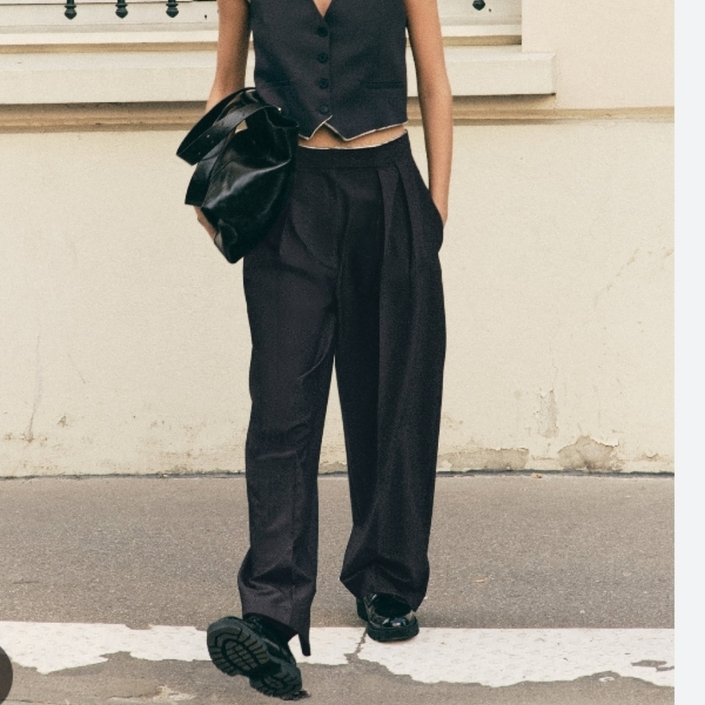 Zara ZW Collection Relaxed Minimalist viscose Blend Pants frayed Waist Cuff…